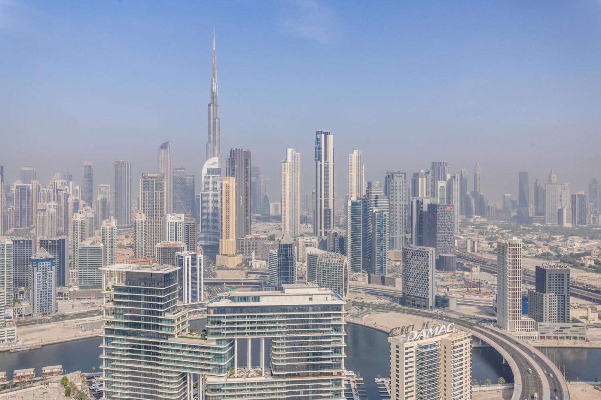 Globalstay Damac Towers By Paramount In Business Bay Dubai Exterior photo